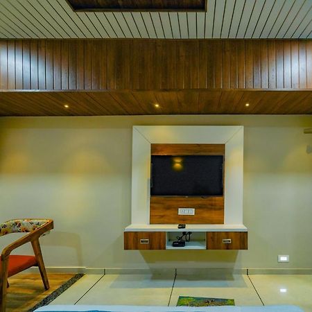 The Nest Residency Ahmedabad Exterior foto