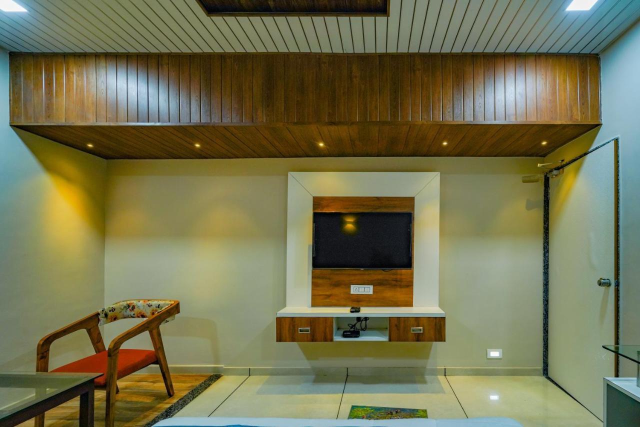 The Nest Residency Ahmedabad Exterior foto