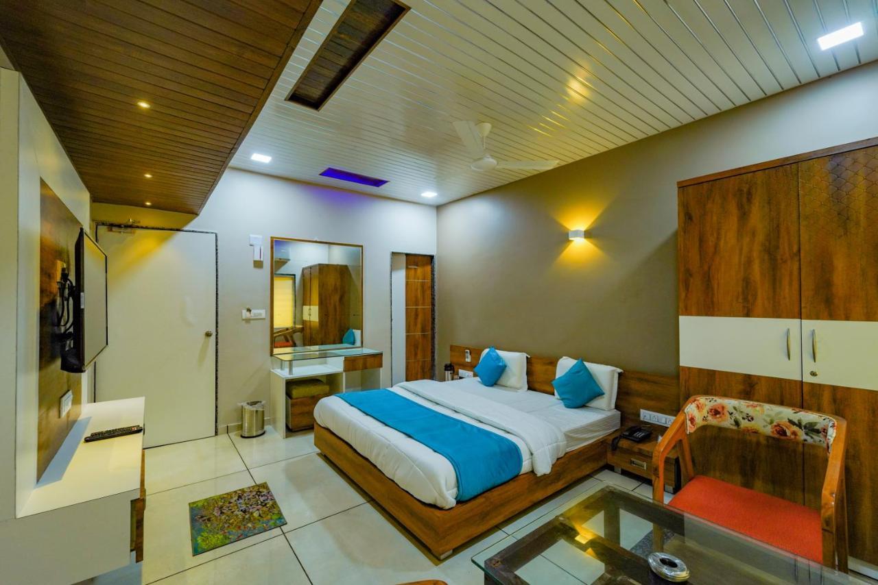 The Nest Residency Ahmedabad Exterior foto